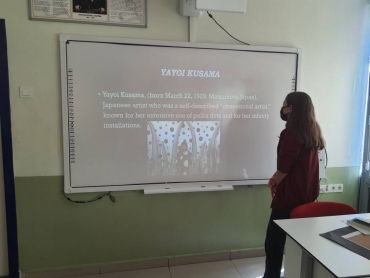 Berra, Sena and Asya, our 7/B students, had prepared presentations about certain artists and their paintings. They focused on the lives and the works of Kazimir Malevich, Yayoi Kusama and Jean-Michel Basquiat.