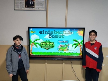 7. sınıf öğrencilerimle derste girişimcilik konusunu işledik. Konuyu pekiştirmek için onlara küçük ama hayal gücü gerektiren bir görev verdim: 2.000.000 TL bütçe ile kendi işinizi kurun ve kurucusu gibi sınıfta tanıtın. Ortaya gerçekten yaratıcı fiki