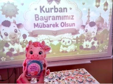 1/A sınıfı olarak sevgi, paylaşma ve dayanışmanın anlamını öğrendiğimiz güzel bir yılı daha birlikte geçiriyoruz. İyi Bayramlar! ?❤️
