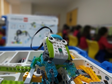 İlkokul Eğlenceli Bilim Kulübü Bilim Gezgini Robotu...